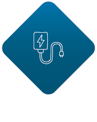 Illustrasjon av ein nødladar med teksten: Hald mobilen opplada med batteridreven mobilladar og/eller USB-ladar til sigarettenneruttak i bil.